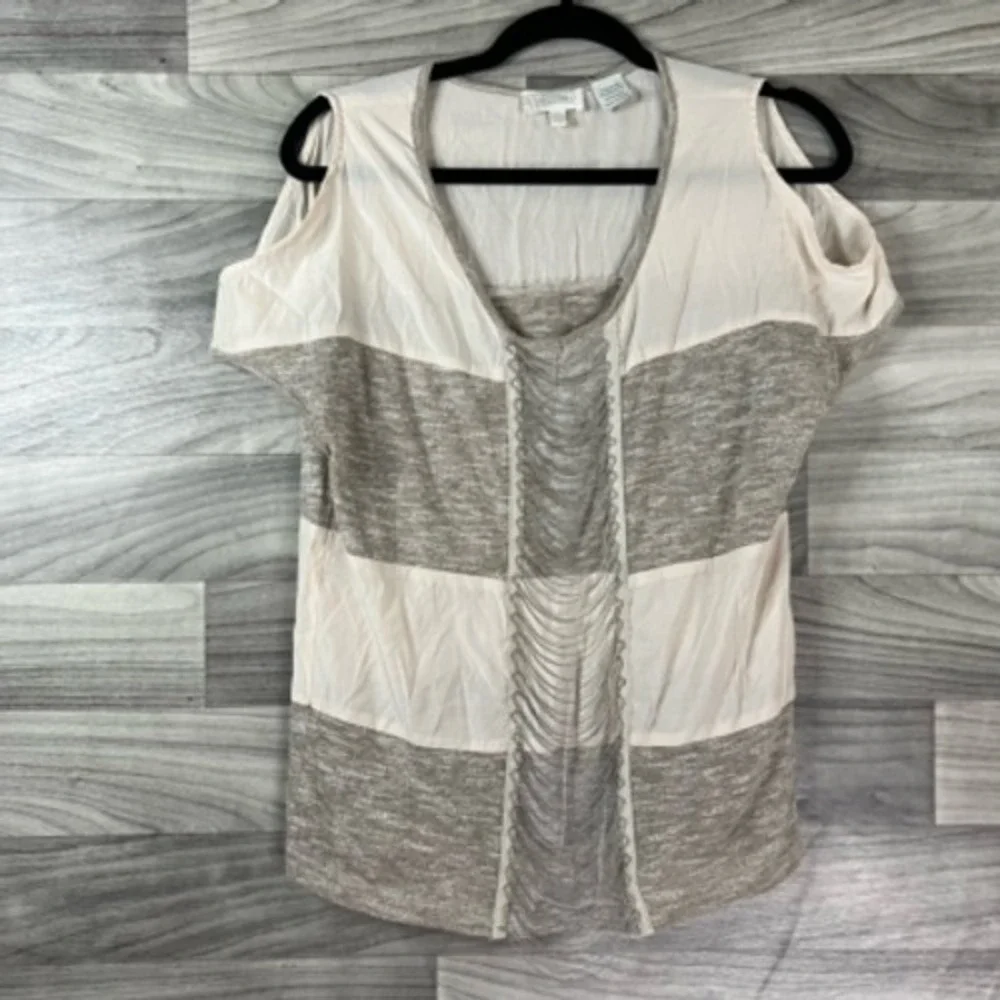 Miss Me Womens Blouse Gray Marled Stripe Scoop Neck Cold Shoulder Draped Chain M